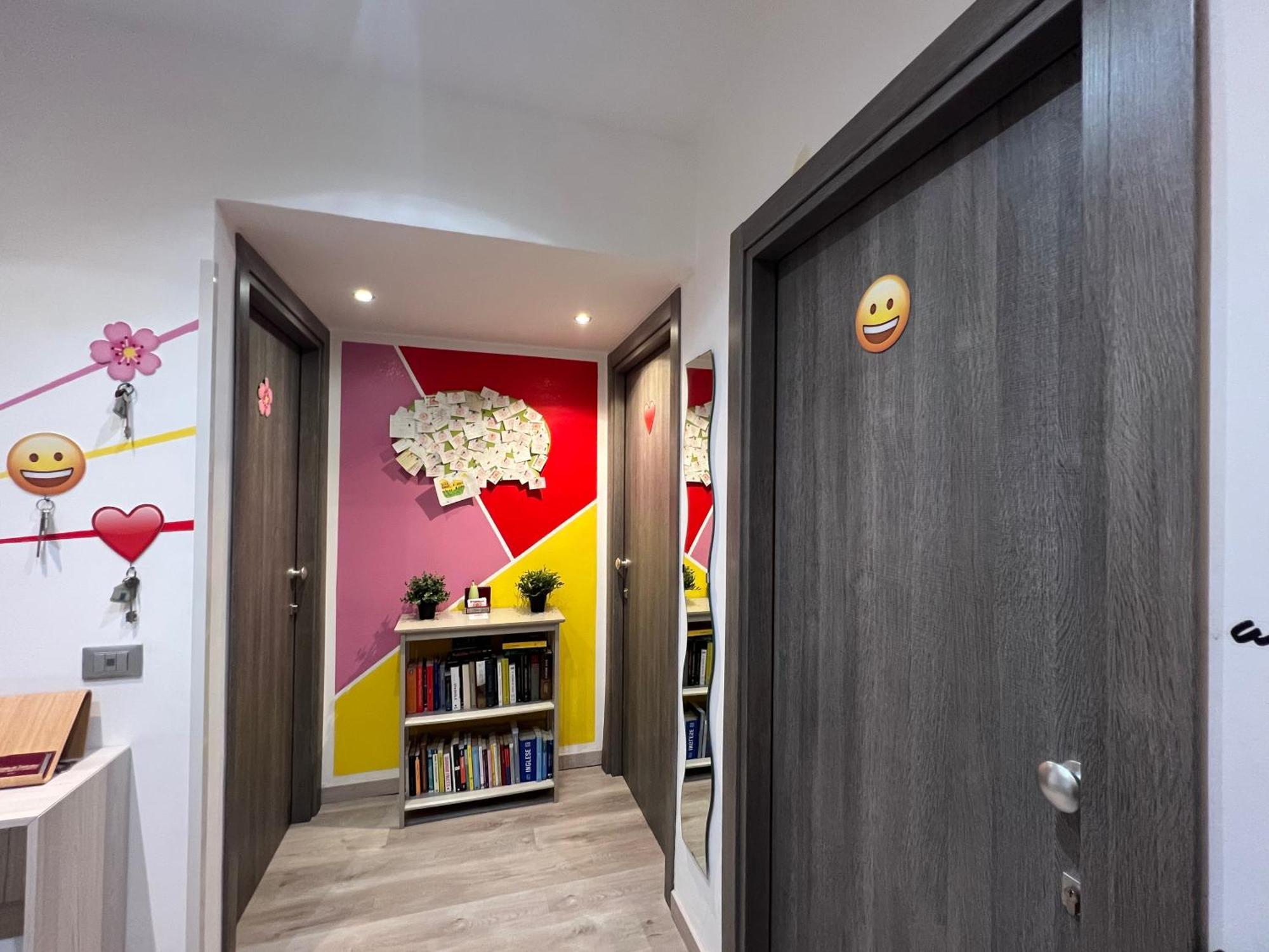 Whatshouse Roma - Rome — Photos 2